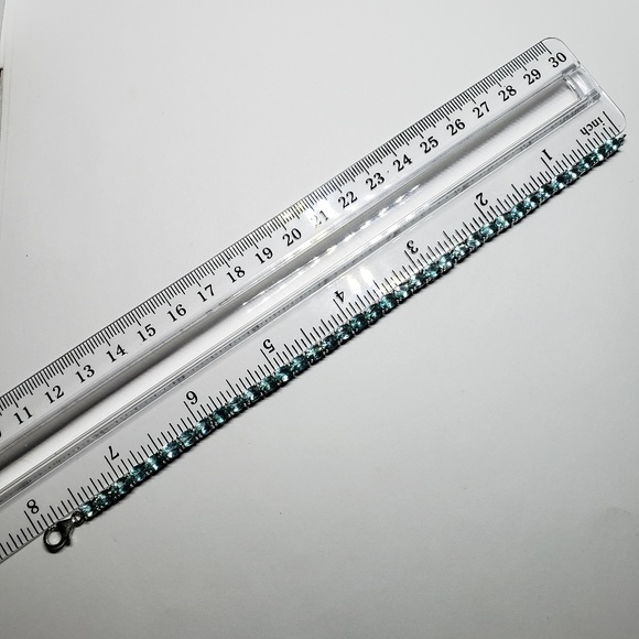 Review: Blue Topaz Bracelet.. - Picture 4 of 4